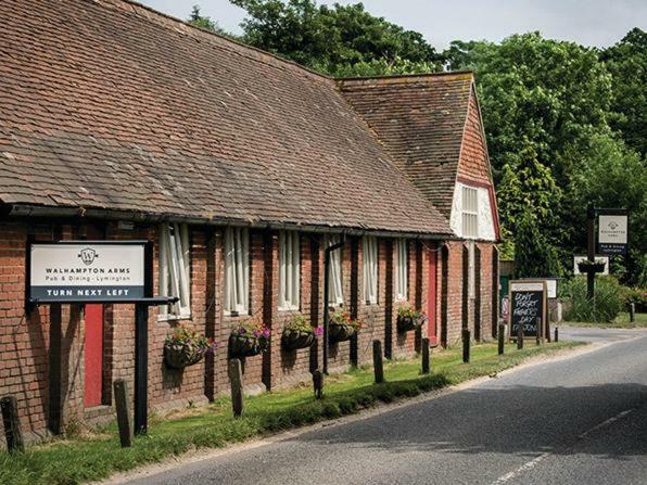 Bed and Breakfast The Walhampton Arms Lymington Esterno foto